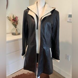 VINTAGE | Women's Black and Cream Leather Jacket - Size S